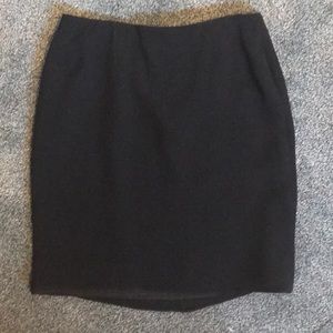 Vintage Armani black skirt. Size 6 or 42. Made in Italy